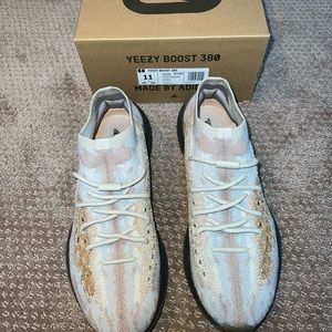 Yeezy 380 Pepper size 11